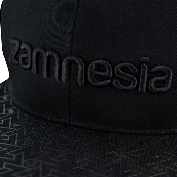 Boné Snapback Preto Zamnesia