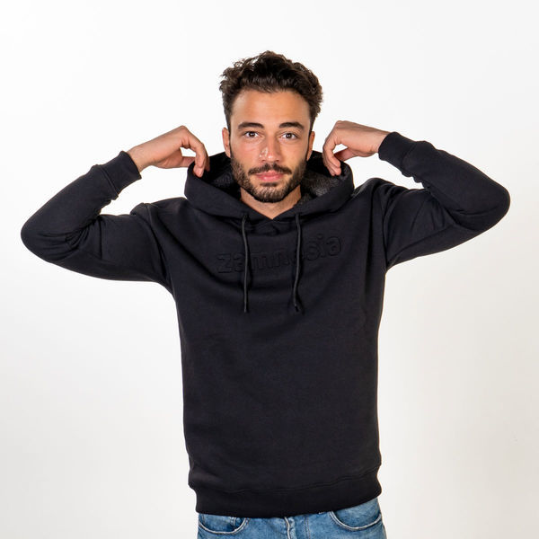 Hoodie Zamnesia Com Relevo | Preto