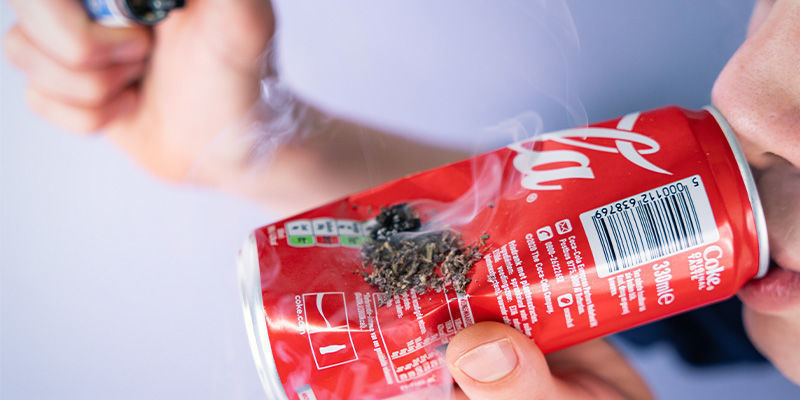 Fazer um cachimbo com uma lata