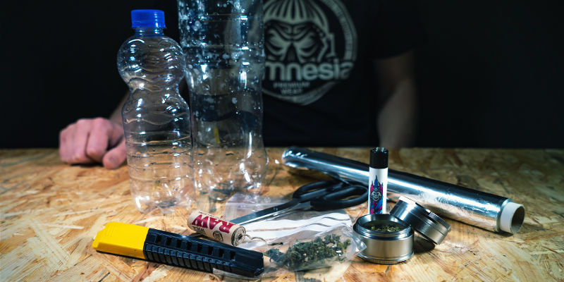 Como fazer um balde bong de gravidade