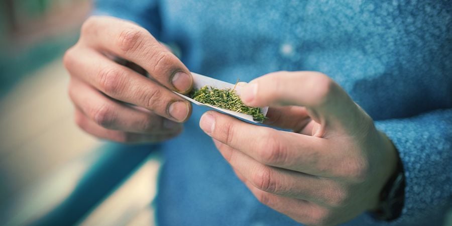 Não enroles demasiado apertado nem demasiado solto