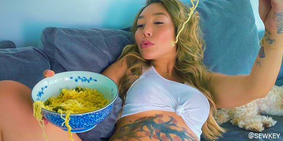 @sewkey Principais influenciadoras de cannabis no Instagram: @sewkey