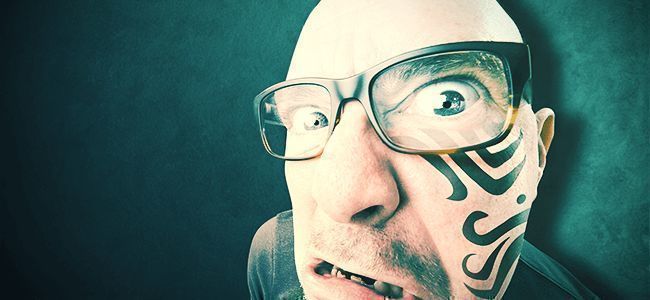Fazer uma tatuagem sob o efeito de canábis
