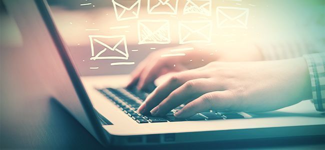 Responder a e-mails de trabalho sob o efeito