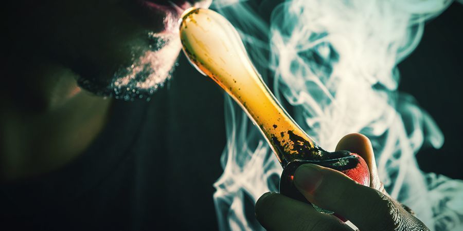 O que precisa para preparar e fumar um bowl