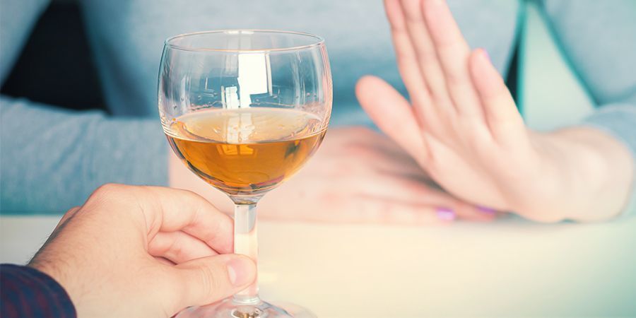 Misturar com álcool ou outras drogas