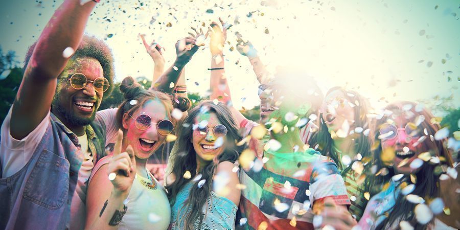 Visite um dos muitos festivais