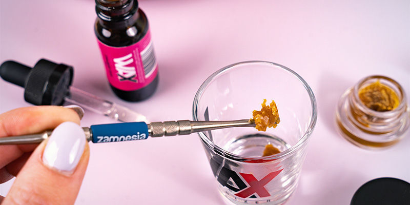 Misture o concentrado com o Wax Liquidizer