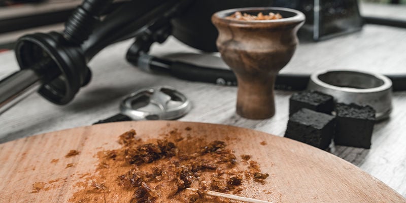 Como fazer o teu próprio tabaco de shisha