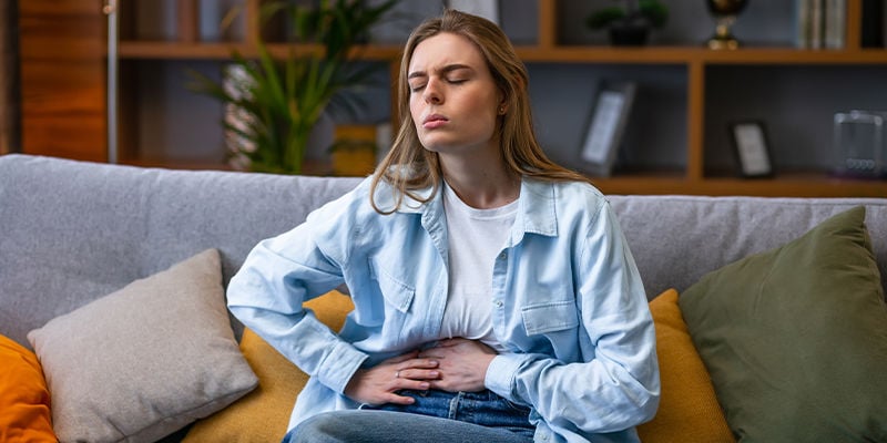 Quais são os possíveis efeitos secundários do Triphala?