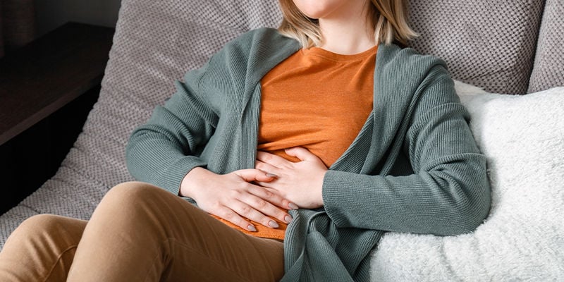Quais são os possíveis efeitos secundários do psyllium?