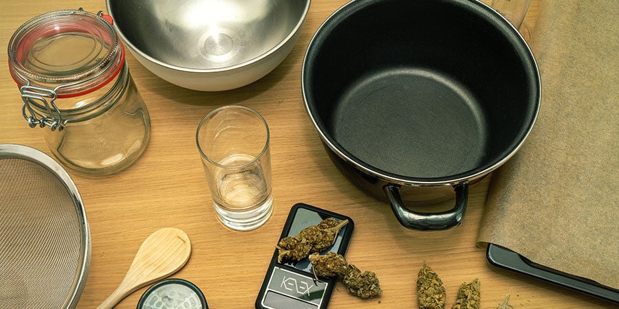 Utensílios para Óleo de Coco com Cannabis