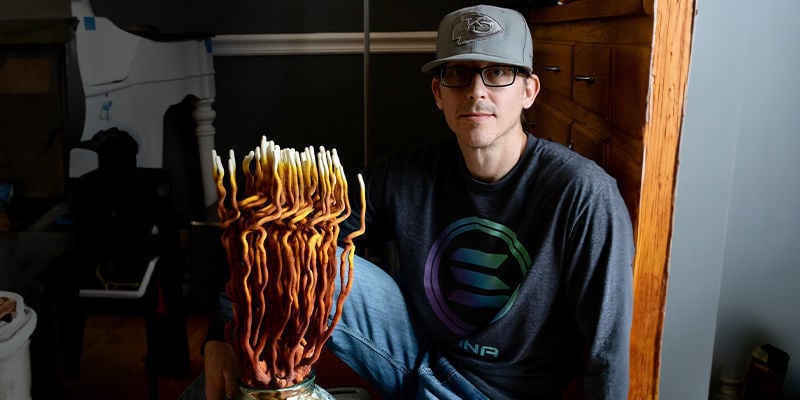 Floricultura Fúngica: Entrevista com o Artista Pioneiro Josh Roland