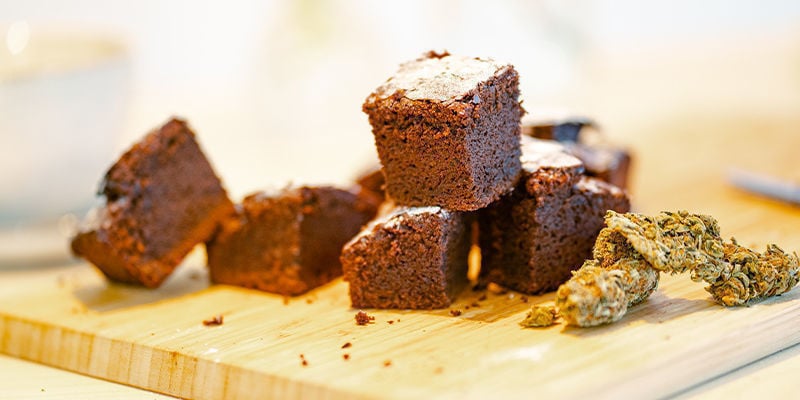 Brownies de erva fáceis