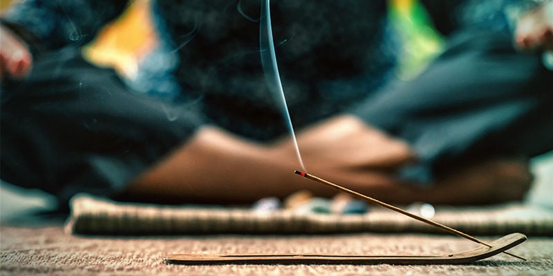 O incenso deixa-te pedrado?