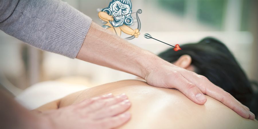 Massagem com óleo de canábis