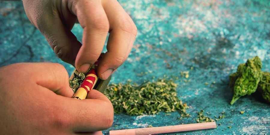 QUANTA CANNABIS É PRECISO PARA ENROLAR UM CHARRO?