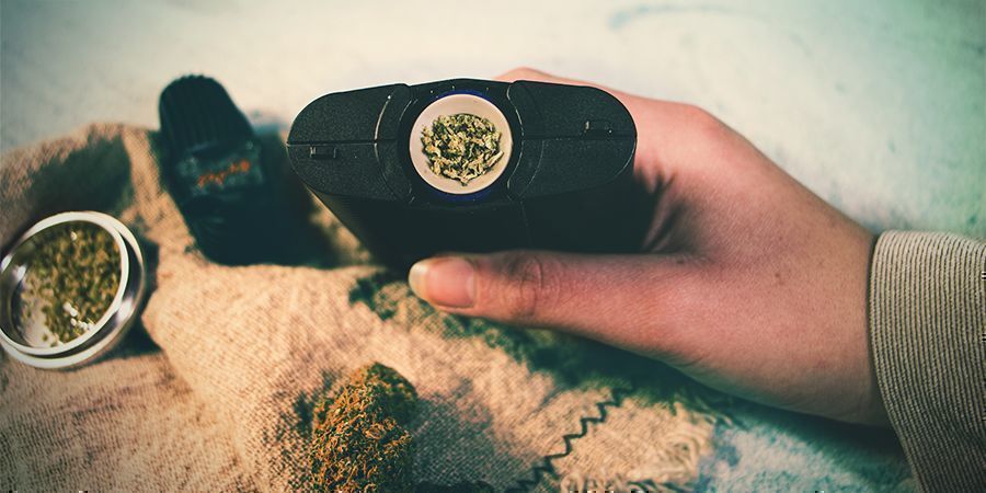 O que é um vaporizador de ervas secas?
