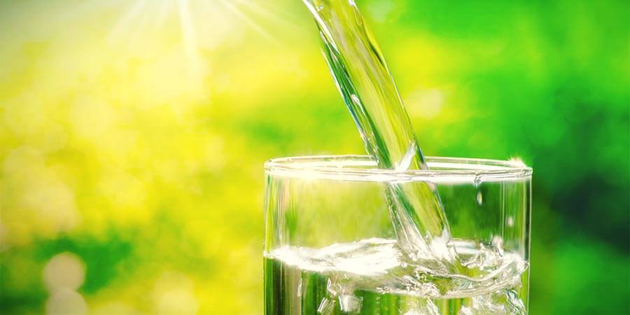 Água - Mantenha-se hidratado Água - Mantenha-se hidratado