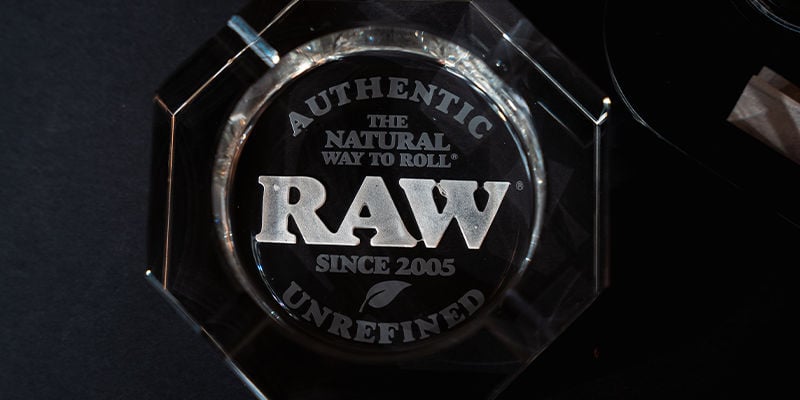 Cinzaleira de vidro cristal Raw