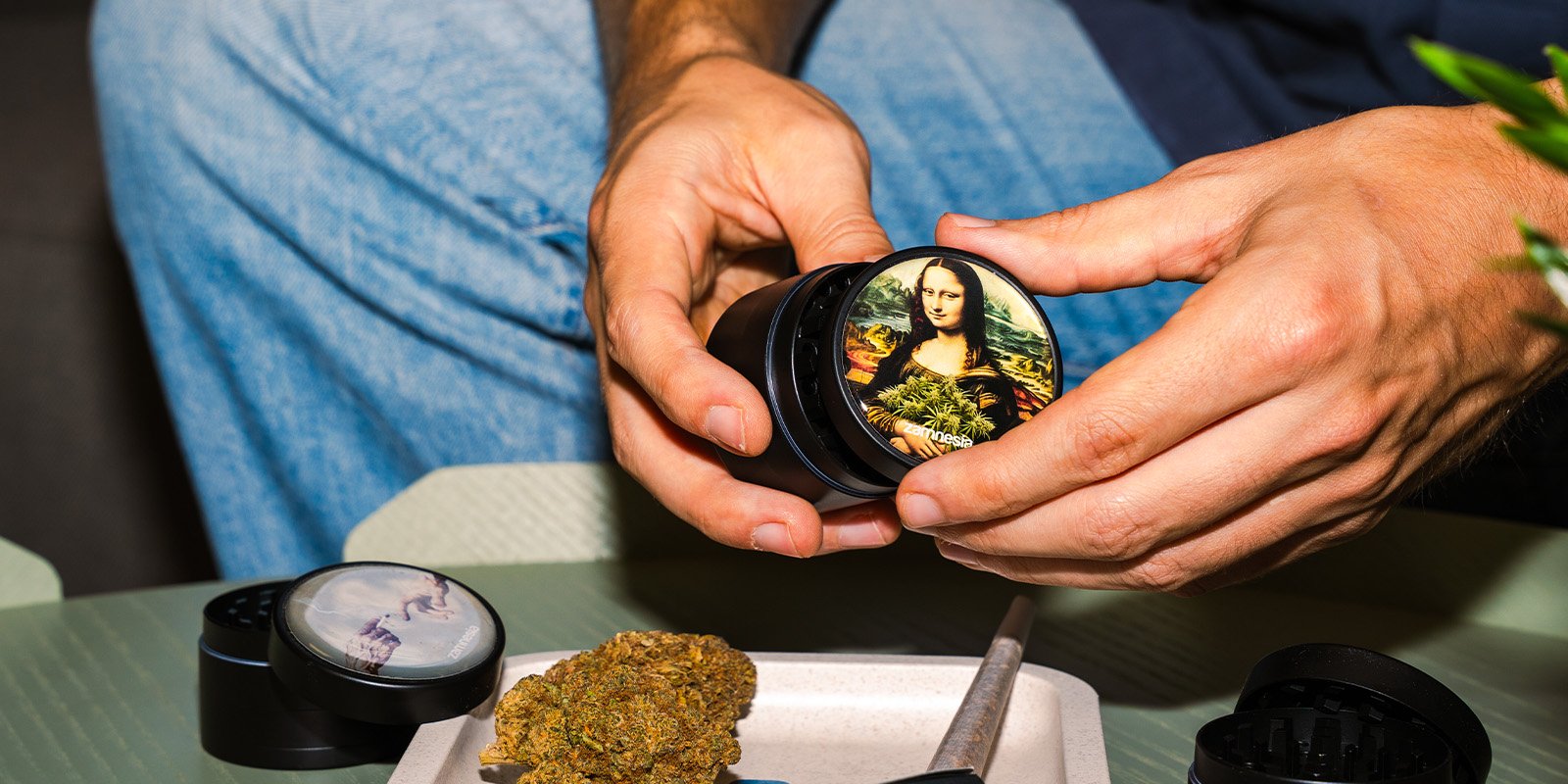 Zamnesia - Moinhos Metálicos High Art Zamnesia - Moinhos Metálicos High Art