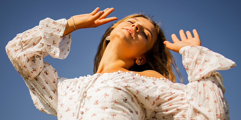 Beber sumo de cacto de mescalina provoca alucinações?